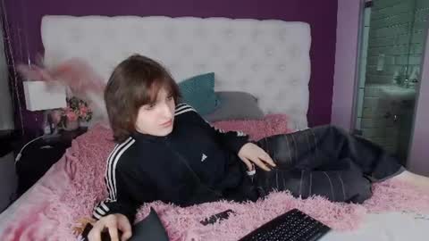 Alex online show from July 2026 08:52:01 AM