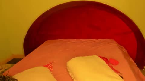 Snapshot of deli_la chatting on October 2025 10:34:02 AM deli_la online show from October 2025 10:34:02 AM