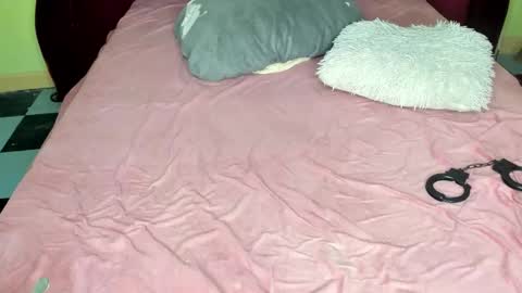 deli_la online show from October 2025 08:51:01 AM