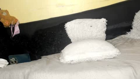 deli_la online show from March 2026 10:54:01 PM