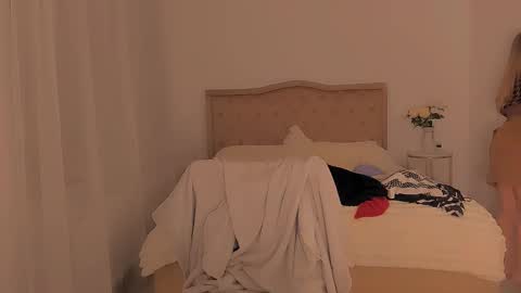 deliadelicious online show from February 2025 10:17:02 AM