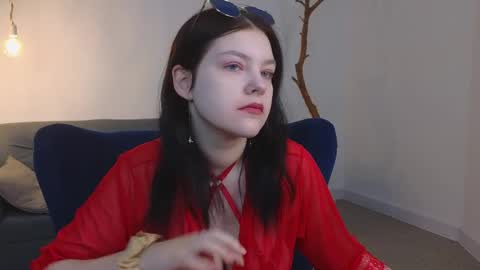 deliaeffy online show from April 2026 12:35:01 PM