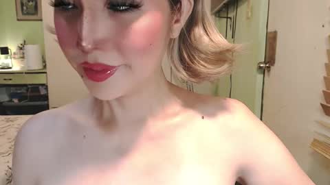 Mercedes online show from May 2026 01:44:01 AM