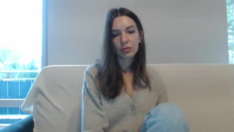 Aurora online show from October 2025 05:59:01 AM