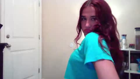 delilahraynee online show from June 2026 01:06:01 AM
