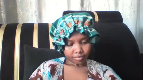 dellarine517299 online show from April 2026 11:06:01 AM