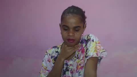 Snapshot of delphineee chatting on May 2026 06:04:01 PM delphine online show from May 2026 06:04:01 PM