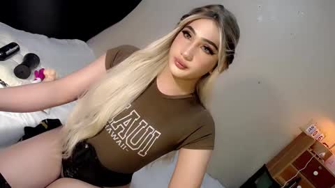 Chesca online show from January 2025 02:48:01 AM