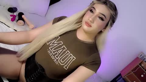 Chesca online show from January 2025 01:01:01 PM