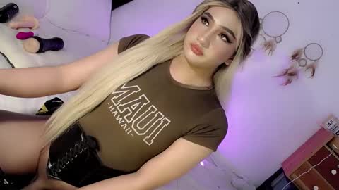 Chesca online show from January 2025 05:08:01 PM