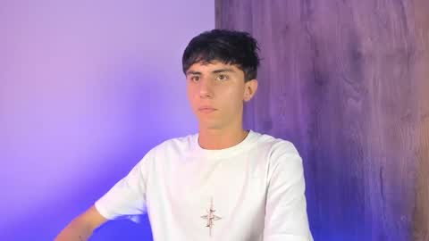 Snapshot of demian_cute chatting on October 2025 06:13:02 AM Demian online show from October 2025 06:13:02 AM