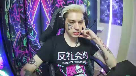 Snapshot of demonic_souls chatting on October 2025 05:59:02 PM Rick online show from October 2025 05:59:02 PM