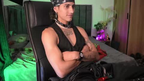 Snapshot of demonkush_ chatting on May 2026 01:23:02 AM DemonKush online show from May 2026 01:23:02 AM