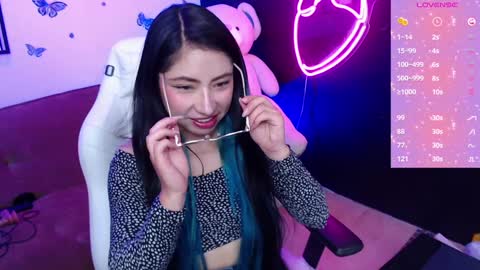 Demy  online show from January 2025 09:43:01 PM