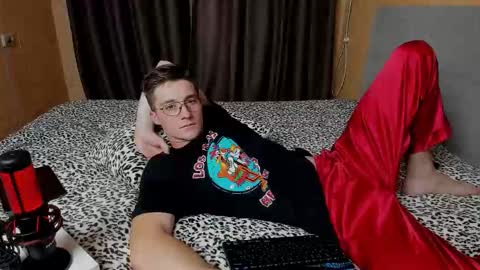 Snapshot of deni_boy99 chatting on September 2025 07:39:02 PM Deni online show from September 2025 07:39:02 PM