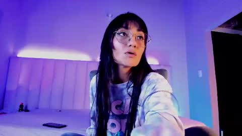 denightjones online show from July 2026 04:40:01 AM