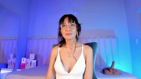 denightjones online show from July 2026 04:16:01 AM