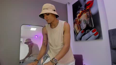 Dennis Kinsey online show from April 2026 07:25:01 PM