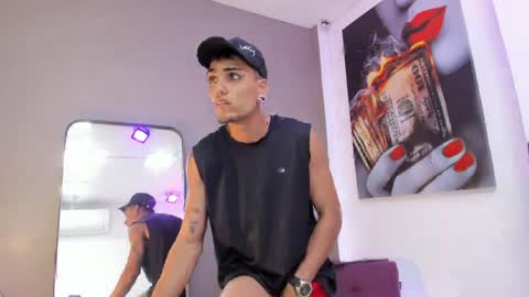 Dennis Kinsey online show from April 2026 08:32:01 PM