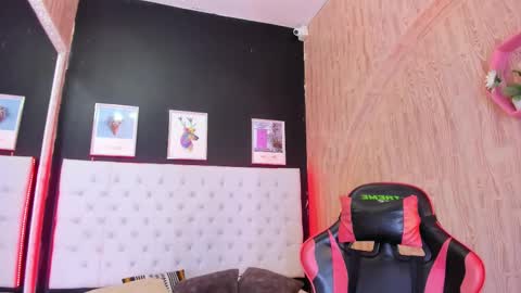 dennyzeans online show from December 2025 11:39:02 AM