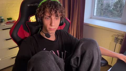 Snapshot of denobluora chatting on December 2024 01:27:02 PM Jasper   online show from December 2024 01:27:02 PM