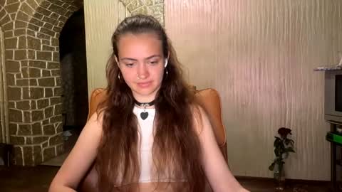 Snapshot of deonnamitcheltree chatting on June 2026 12:32:02 AM Eva online show from June 2026 12:32:02 AM