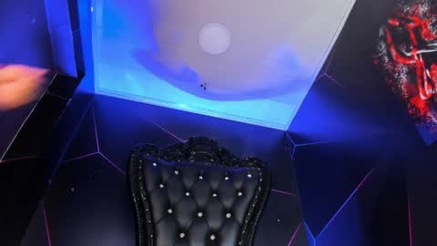 Dereck online show from April 2026 12:13:01 AM