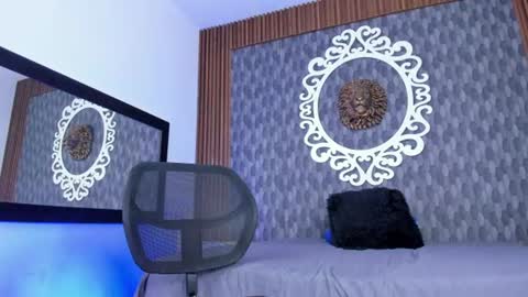 Dereck online show from June 2026 02:47:02 AM