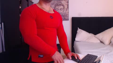 Derek online show from December 2025 02:02:02 PM