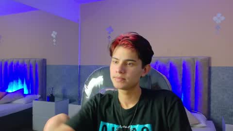 derek_sinn online show from May 2026 09:14:02 AM