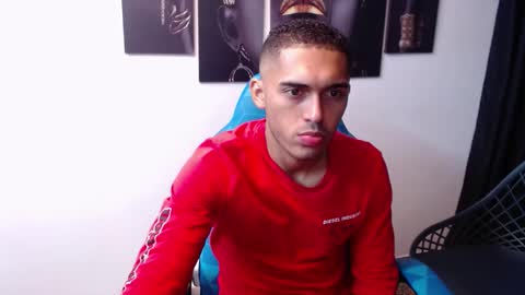 Snapshot of derek_storm_ chatting on November 2025 11:42:02 AM D E R E K online show from November 2025 11:42:02 AM