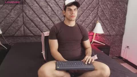derek_voss online show from June 2026 01:50:02 PM