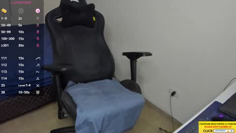 Snapshot of derekcb chatting on January 2025 12:16:01 PM Derekcb online show from January 2025 12:16:01 PM