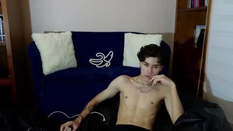 Derek online show from November 2025 12:43:02 AM