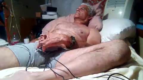 derick1961 online show from May 2026 08:21:02 AM