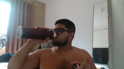 derick_0013 online show from May 2026 12:23:01 PM