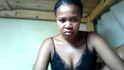 Snapshot of derissa chatting on March 2026 06:06:01 AM derissa online show from March 2026 06:06:01 AM