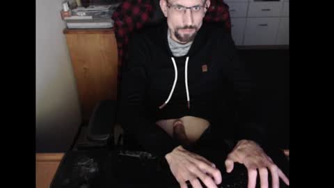 Snapshot of dermattes chatting on January 2025 02:19:01 PM dermattes online show from January 2025 02:19:01 PM