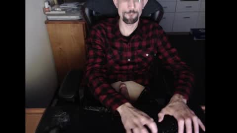 Snapshot of dermattes chatting on January 2025 02:58:02 PM dermattes online show from January 2025 02:58:02 PM