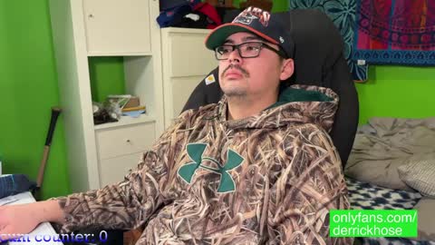 Snapshot of derrick_hose chatting on January 2025 12:46:01 AM Derrick Hose online show from January 2025 12:46:01 AM