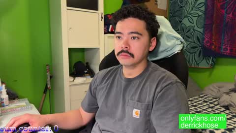 Snapshot of derrick_hose chatting on February 2025 02:58:02 PM Derrick Hose online show from February 2025 02:58:02 PM