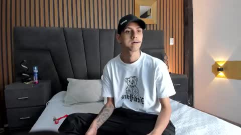 Snapshot of derrymeyers chatting on October 2025 03:54:02 AM derrymeyers online show from October 2025 03:54:02 AM