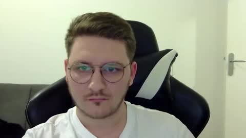 dervechi online show from November 2025 07:49:02 PM