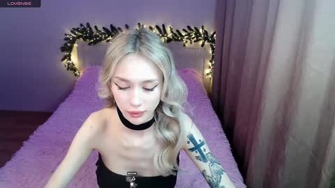 Ari online show from January 2025 07:31:02 PM