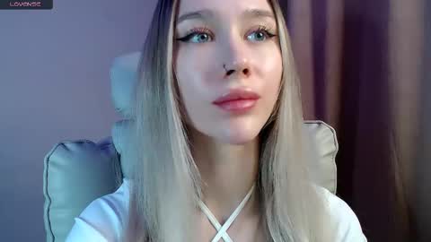 Ari online show from March 2026 06:37:02 PM