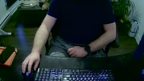 desdisdes online show from May 2026 09:53:02 PM