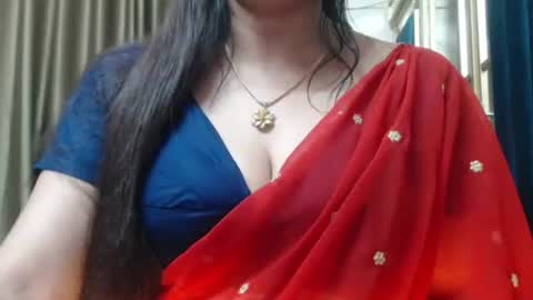 Snapshot of desimaisa130 chatting on December 2024 09:12:01 PM Maisa online show from December 2024 09:12:01 PM