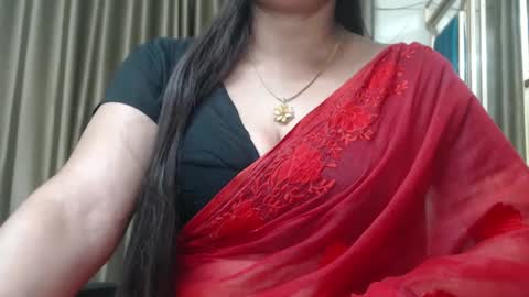 Snapshot of desimaisa130 chatting on December 2024 07:32:02 PM Maisa online show from December 2024 07:32:02 PM