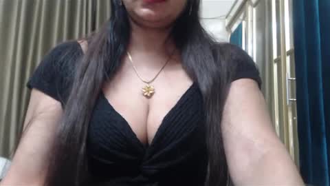 Snapshot of desimaisa130 chatting on December 2024 08:44:01 PM Maisa online show from December 2024 08:44:01 PM