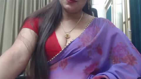 Snapshot of desimaisa130 chatting on December 2024 04:49:01 PM Maisa online show from December 2024 04:49:01 PM